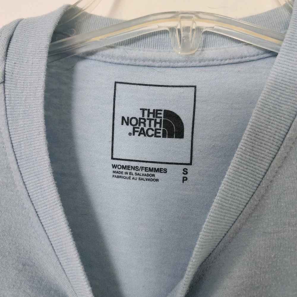 The North Face Womens Light Blue‎ Graphic Tee - Picture 3 of 3